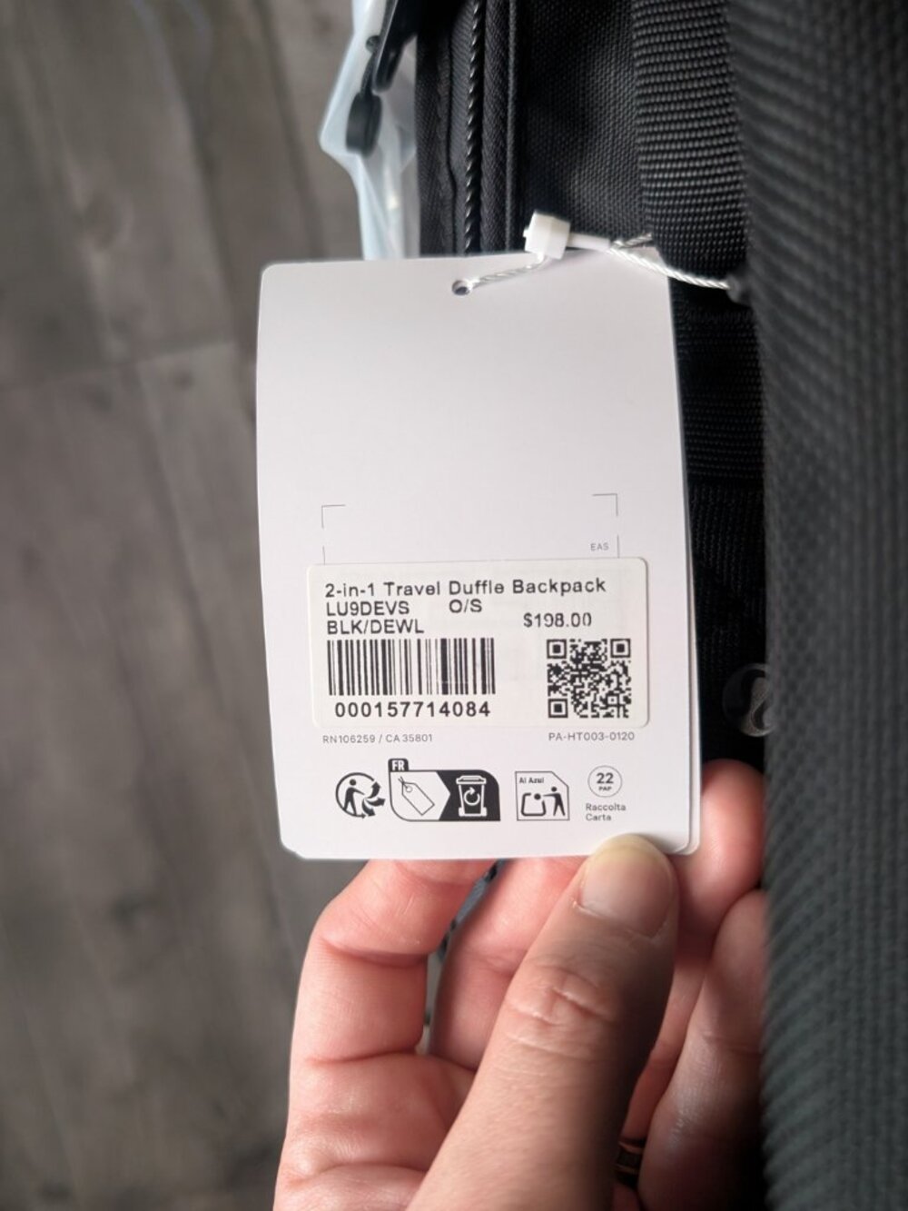 NWT lululemon 2-in-1 Travel Duffle Backpack 45L Black Travel Gym Bag - Picture 7 of 13